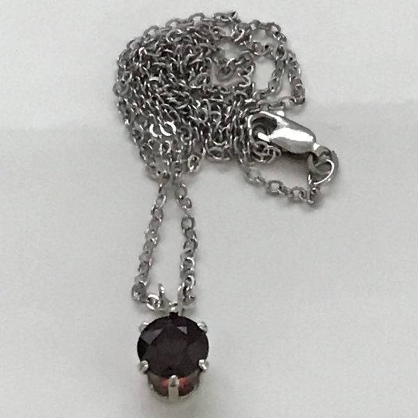 Vintage Sterling Silver chain with round Garnet faceted stone prong set Pendant necklace 3 grams 18" chain red garnetstoneSterling