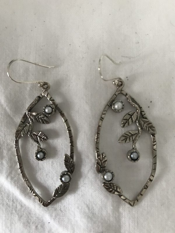 Vintage Sterling Silver Leaf with Pearls Earrings Pierced 8 grams Collectible jewelry vintage sterling silver .925 Boho