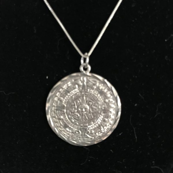 Vintage sterling silver medallion and chain necklace Mexico 1970's .925 SPRC weight 6 grams 18" box chain
