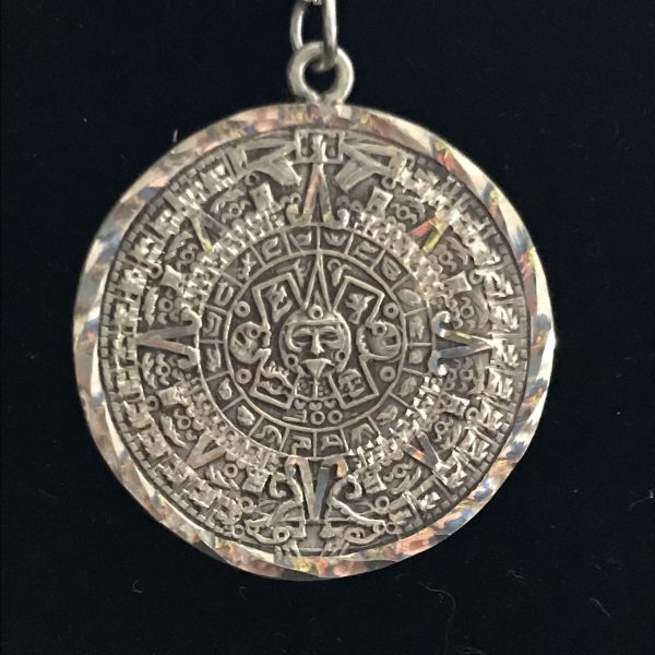 Vintage sterling silver medallion and chain necklace Mexico 1970's .925 SPRC weight 6 grams 18" box chain