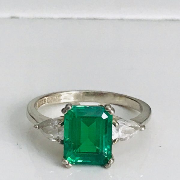Vintage Sterling Silver Ring Faceted green prong set center stone with teardrop side clear CZ's collectible .925 Jewelry size 10