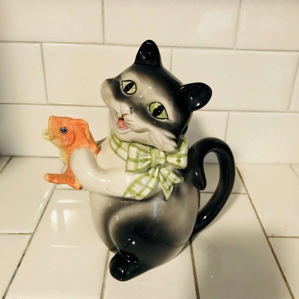 Vintage Teapot Darling CAT with GOLD FISH fine bone china suitable for coffee or tea collectible display cat lady kitten cat lover kitchen