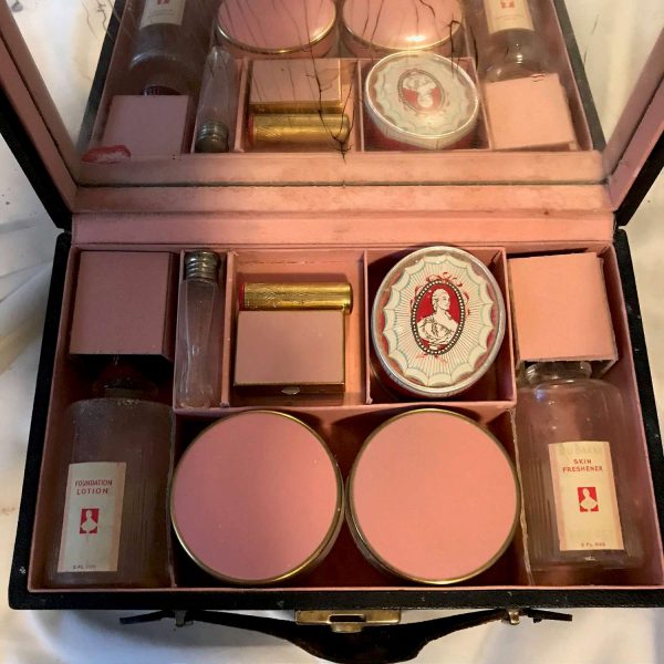 Vintage Train Travel Case Overnight Cosmetic Bag Leather Suitcase glass bottles trimmed pink inside DuBarry Make up Bottles Leather Case