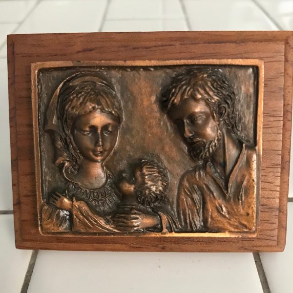 Vintage Wall Decor copper relief Jesus Mary and Joseph on wooden Plaque Italy Stands & hangs Nice detail catholic religious spirituality