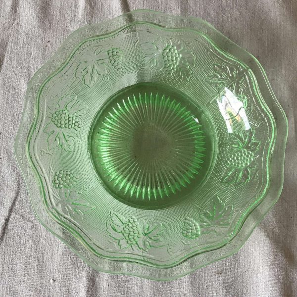Vintage Woolworth Green Depression glass Bowl Grapes and vines scalloped rim Uranium  glass farmhouse collectible display