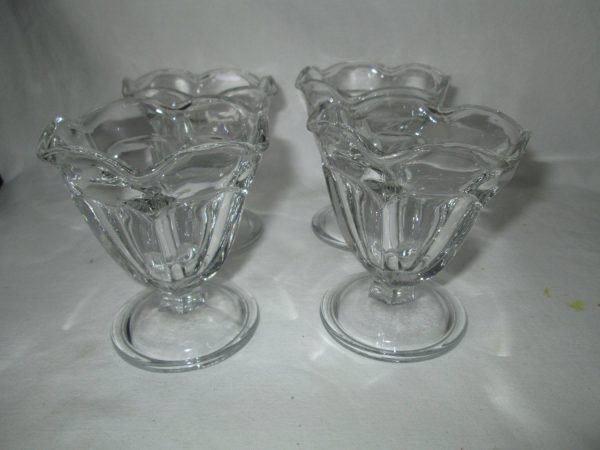 Vntage Set of 4 Ice cream parlor ice cream cups footed bowls