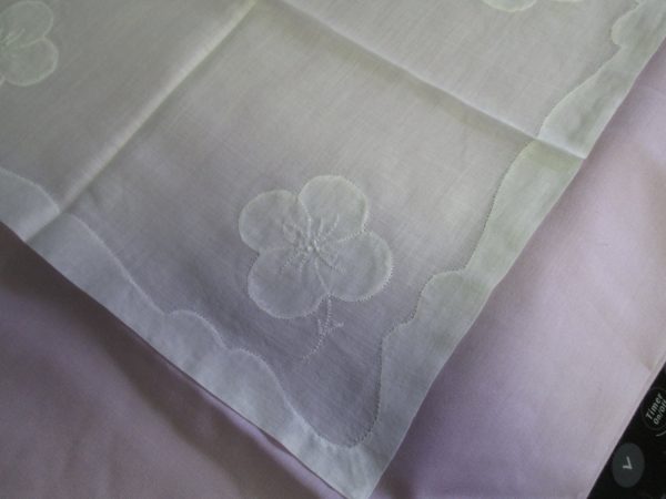 White on White Applique vintage hankie handkerchief fine cotton