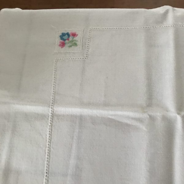 Tablecloth Vintage Retro Cotton Kitchen card table 100% cotton with embroidery at each corner pink and blue flowers collectible 30" x 32"