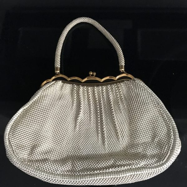 Vintage Chain Mesh handbag purse Whiting and Davis Ivory with gold scalloped trim tv movie prop collectible display purse