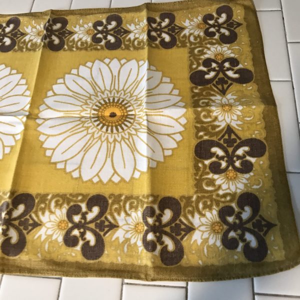 Mid Century Colorful Kitchen towel 18"x 28"  Vivid Colors Daisy Daisy by Ulster Linen Ireland collectible display brown gold yellow white