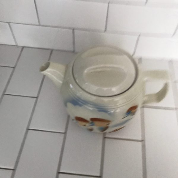 Fantastic Teapot Raised Ducks & Cattails Vitreous Porcelain USA Periwinkle blue beige brown tea pot
