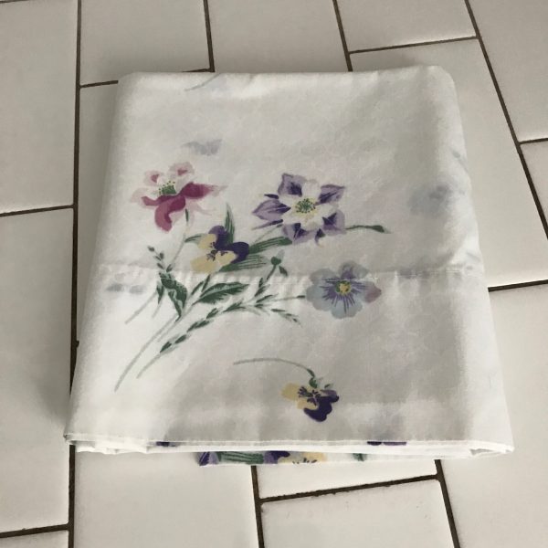 Pillowcase Single Vintage cotton heavy printed floral Pansies purple yellow blue Standard Size USA farmhouse bed and breakfast guest room