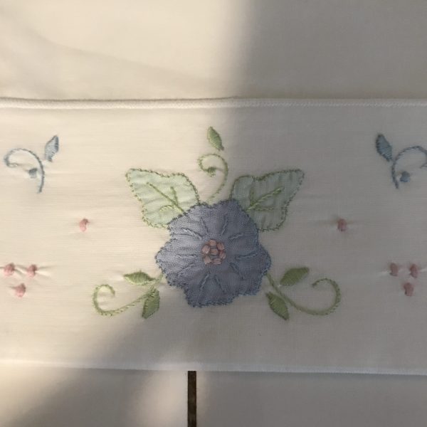 Vintage Applique and Embroiderd Pillowcase Standard single no iron percale pink blue farmhouse guest room bed and breakfast rick-rack trim