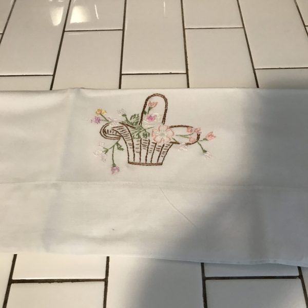 Vintage Embroiderd Pillowcase Standard single no iron percale Flower Basket pink peach yellow purple farmhouse guest room bed and breakfast