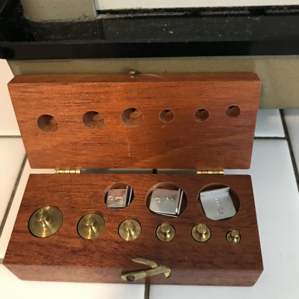 Vintage Jewelers Scale Jewelry scale I. Kassoy metal case glass sides and top with weights front adjust and lift glass