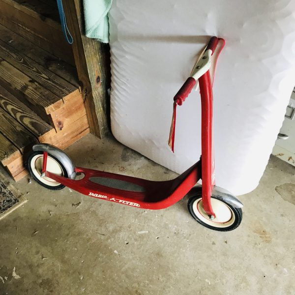 Vintage Radio Flyer Red Scooter Complete Displayed only unused chrome bumpers original paint and wheels display child's room collectible toy