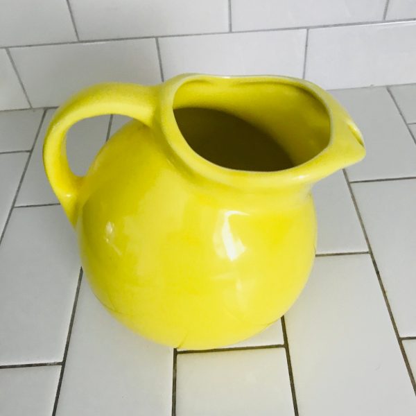 Bright Yellow Pitcher Pottery Beautiful Size Style and Shape farmhouse collectible retro kitchen tilt ball pitcher water iced tea display