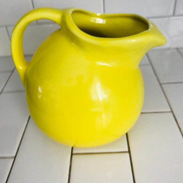 Bright Yellow Pitcher Pottery Beautiful Size Style and Shape farmhouse collectible retro kitchen tilt ball pitcher water iced tea display