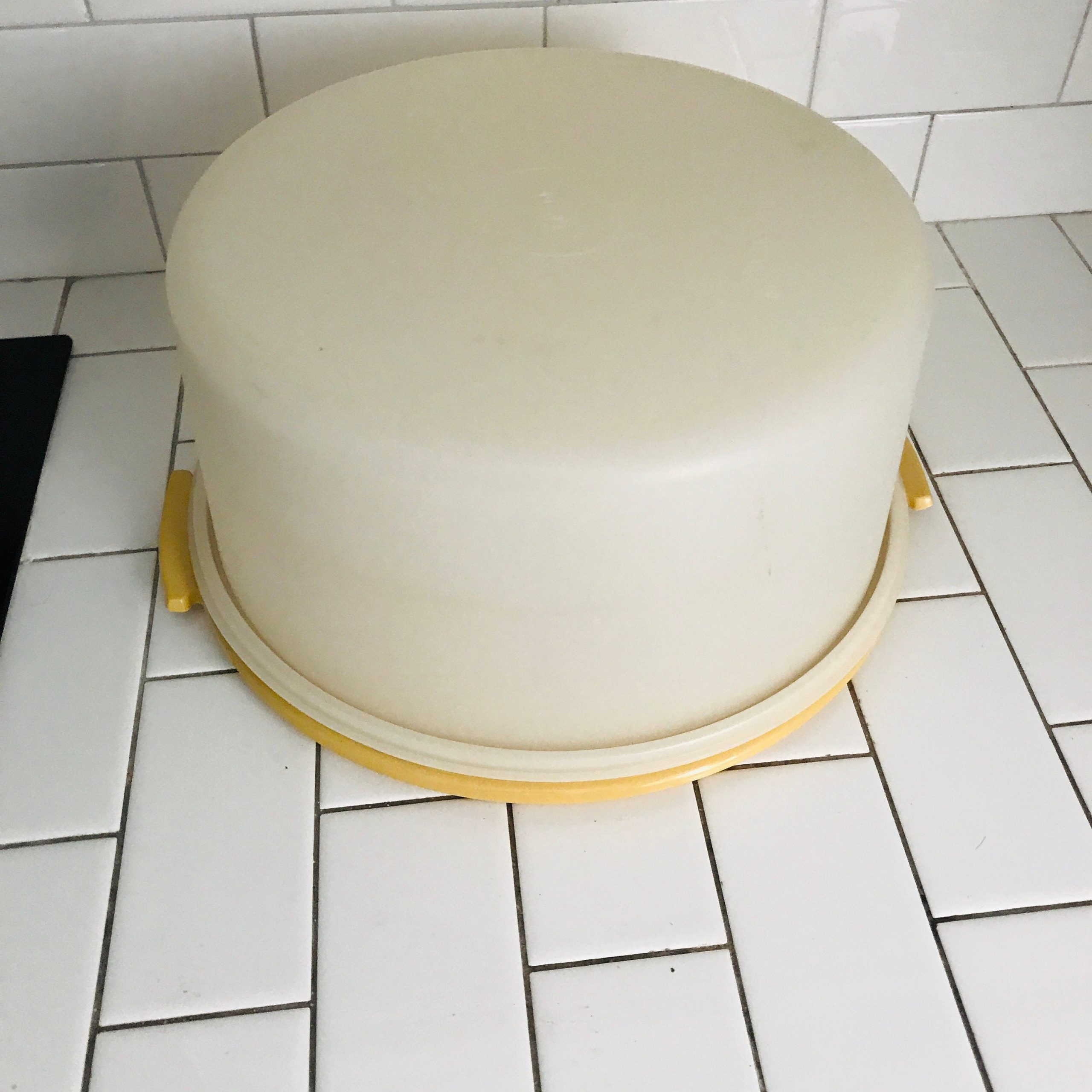 Vintage Tupperware Cake Saver Cake Carrier Bakery Keeper 