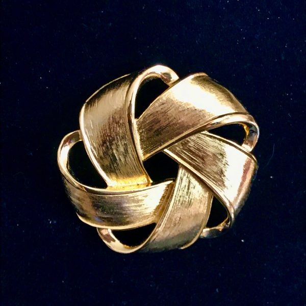 Napier Gold Brooch Pin Vintage Large sweater pin gold tone metal 1950's signed