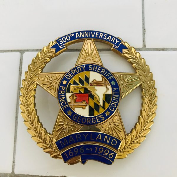 RARE Obsolete Badge 300th Anniversary Deputy Sheriff Prince George's County Maryland 1996 Gold w/ blue enamel collectible memorabilia #890