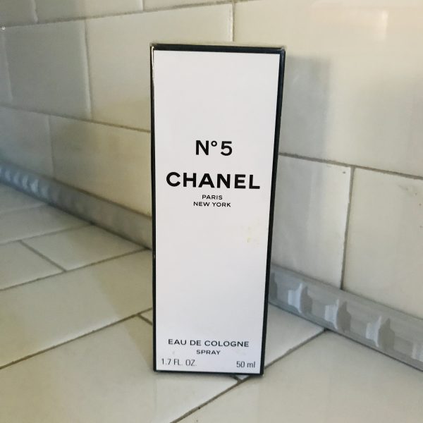 Vintage Chanel No 5 Eau De Cologne Spray 1.7 oz 50 ml Sealed in original box 1970's original scent cellophane sealed