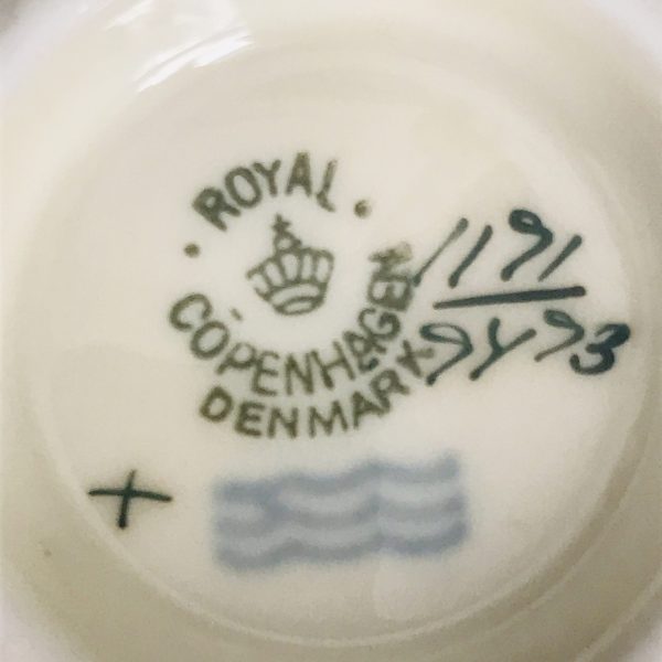 Vintage Cream pitcher Creamer & Sugar Bowl Royal Copenhagen 1191 Denmark Fine bone china Burgundy Gold trim Quality Collectible Display