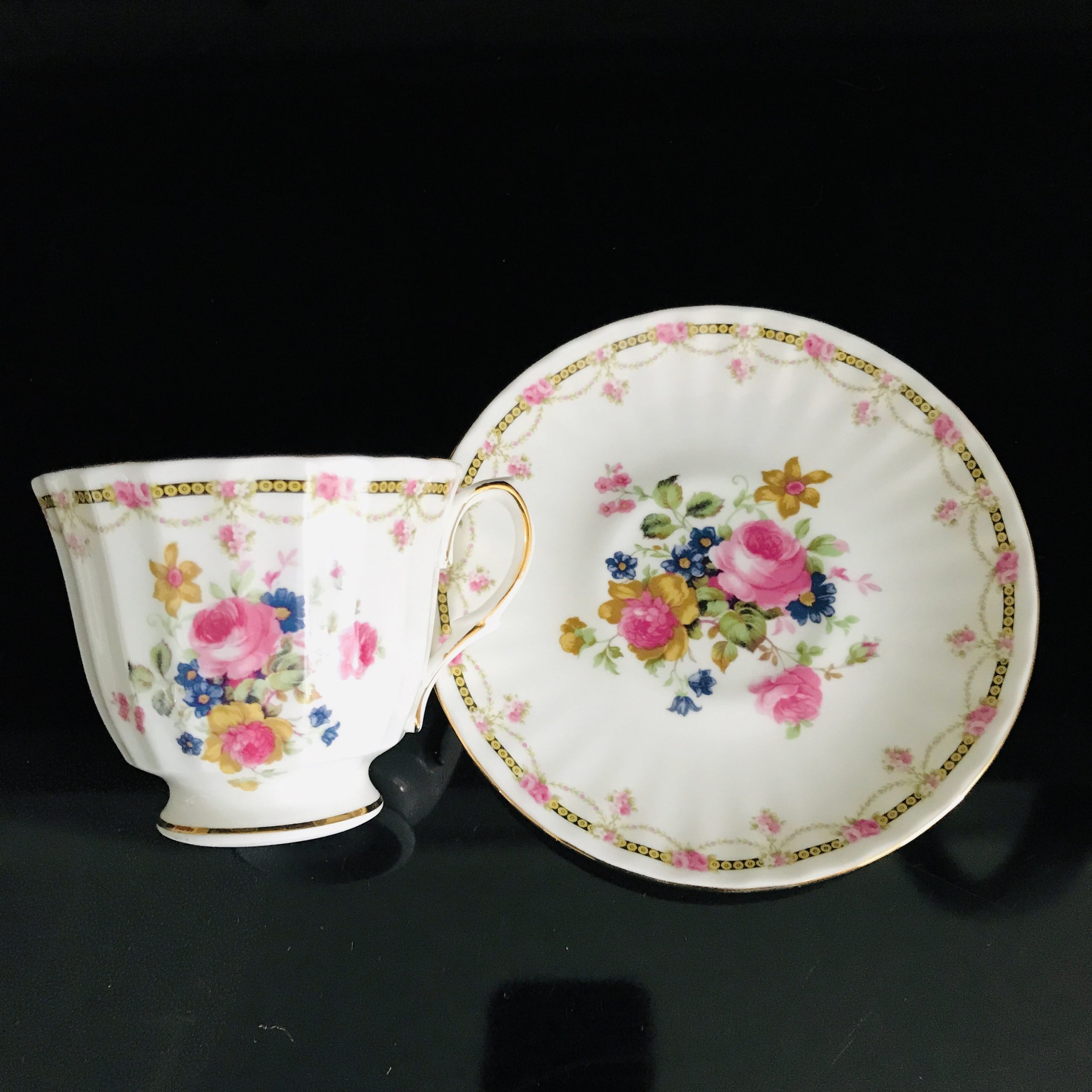 Rose Swag Tea Cups and Saucers, Set of 4