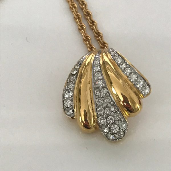 Vintage Necklace with small crystals set in gold tone metal Joan Rivers rope gold tone chain
