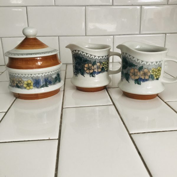Vintage Pair of creame pitchers & sugar bowl Goebel W Germany Bavaria Country pattern fine bone china farmhouse display