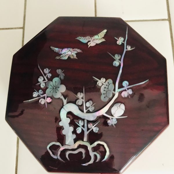 Vintage Ring Box Jewelry Box ornate inlaid abalone patterned top birds flowers tree lotus Lacquer collectible vintage display