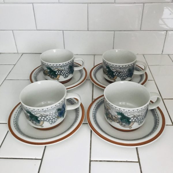 Vintage Set of 4 Tea cups and Saucers Beautiful Goebel W. Germany Oeslauer Bavaria Country pattern fine bone china farmhouse display