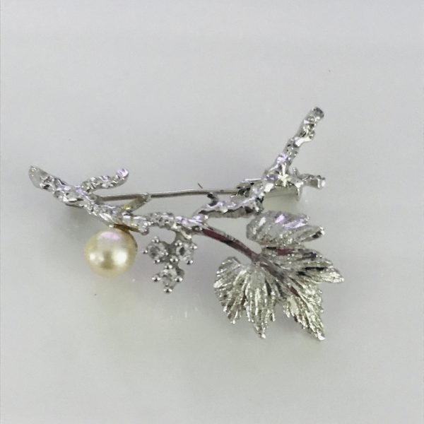 Vintage Silver tone dainty diamond cut leaf with rhinestones and pearl tree branch