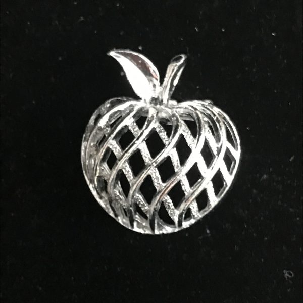Vintage Silver tone lattice style apple pin brooch teacher gift signed Gerry's signed