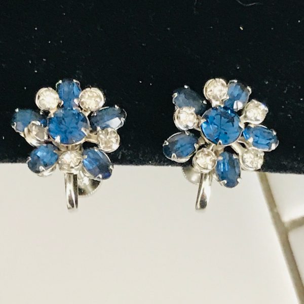 Vintage Silver tone screw back earrings blue and clear rhinestones flower shape beautiful coloring