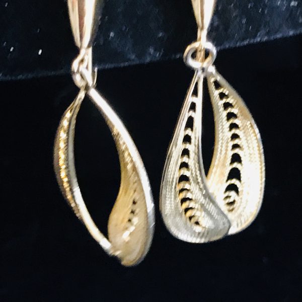 Vintage Trifari clip earrings gold tone 2" long ornate filigree