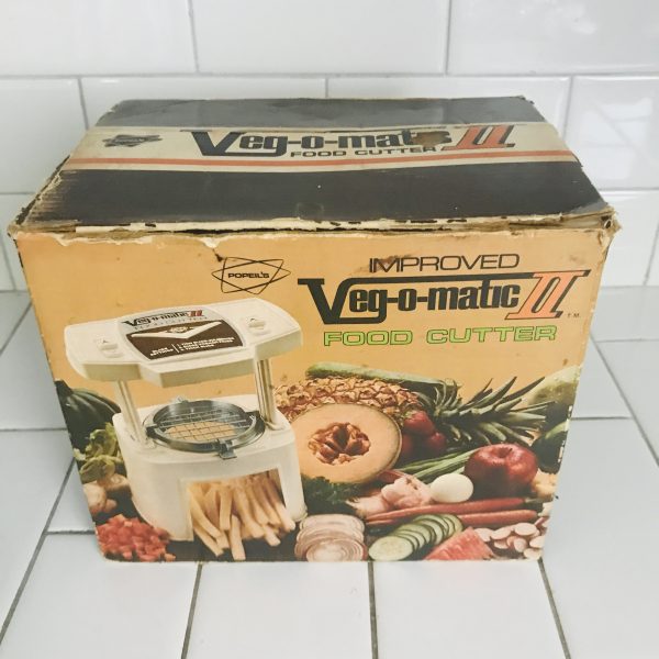 Vintage veg-o-matic II Food cutter slicer complete with box and instrucrtions kitchen excellent tool!