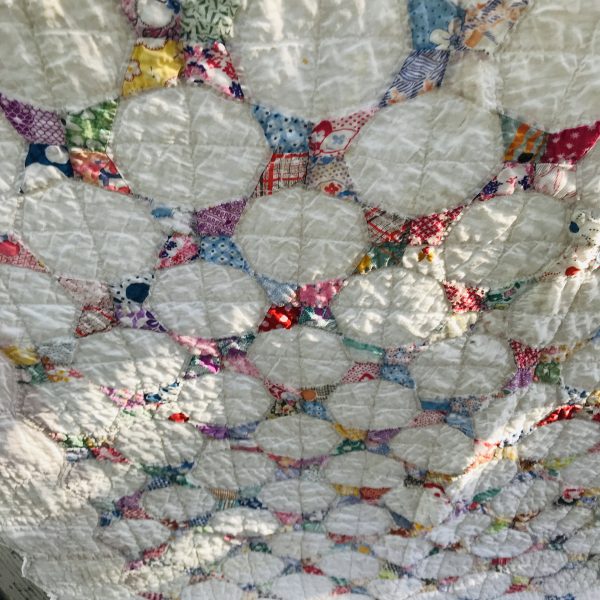 Fantastic hand made quilt 74" x 84" Very nice condition medium weight great coloring farmhouse display collectible bedding vintage