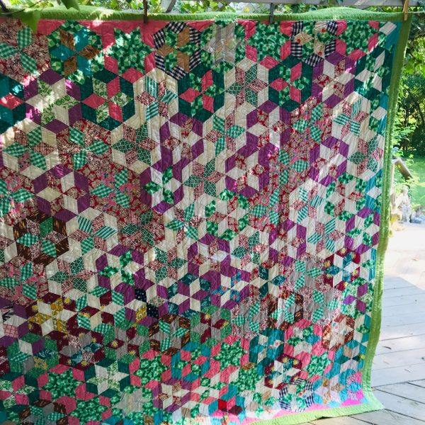 Fantastic hand made quilt 80" x 88" Very nice condition medium weight great vivid coloring farmhouse display collectible bedding vintage