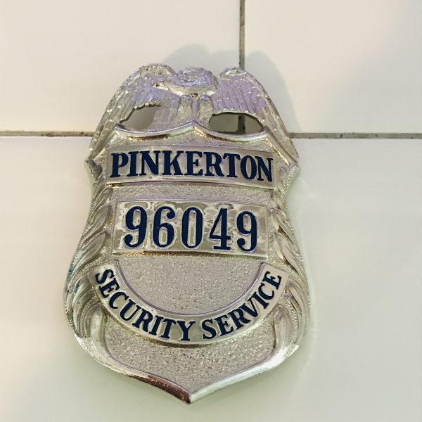 Obsolete Badge Pinkerton Security Service 96049 collectible display memorabilia silver with blue very nice condition