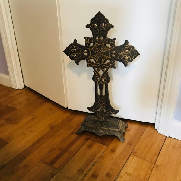 Vintage cast iron cross large collectible display spiritual religion religious ornate detail 21" tall on raised cast iron base