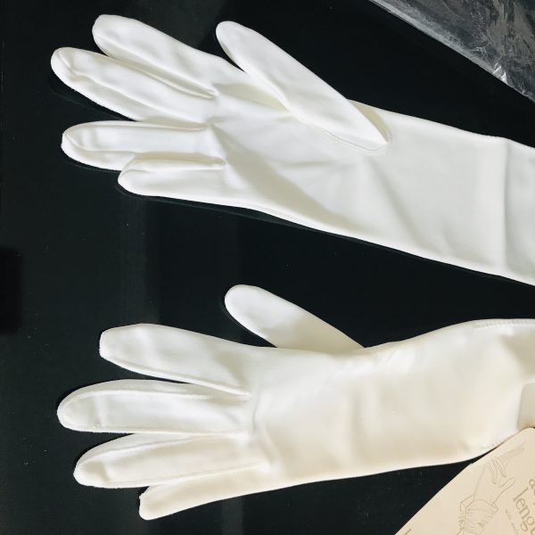 Vintage pair of White Elbow length dress gloves collectible display movie tv prop 1950's women's size medium formal special event