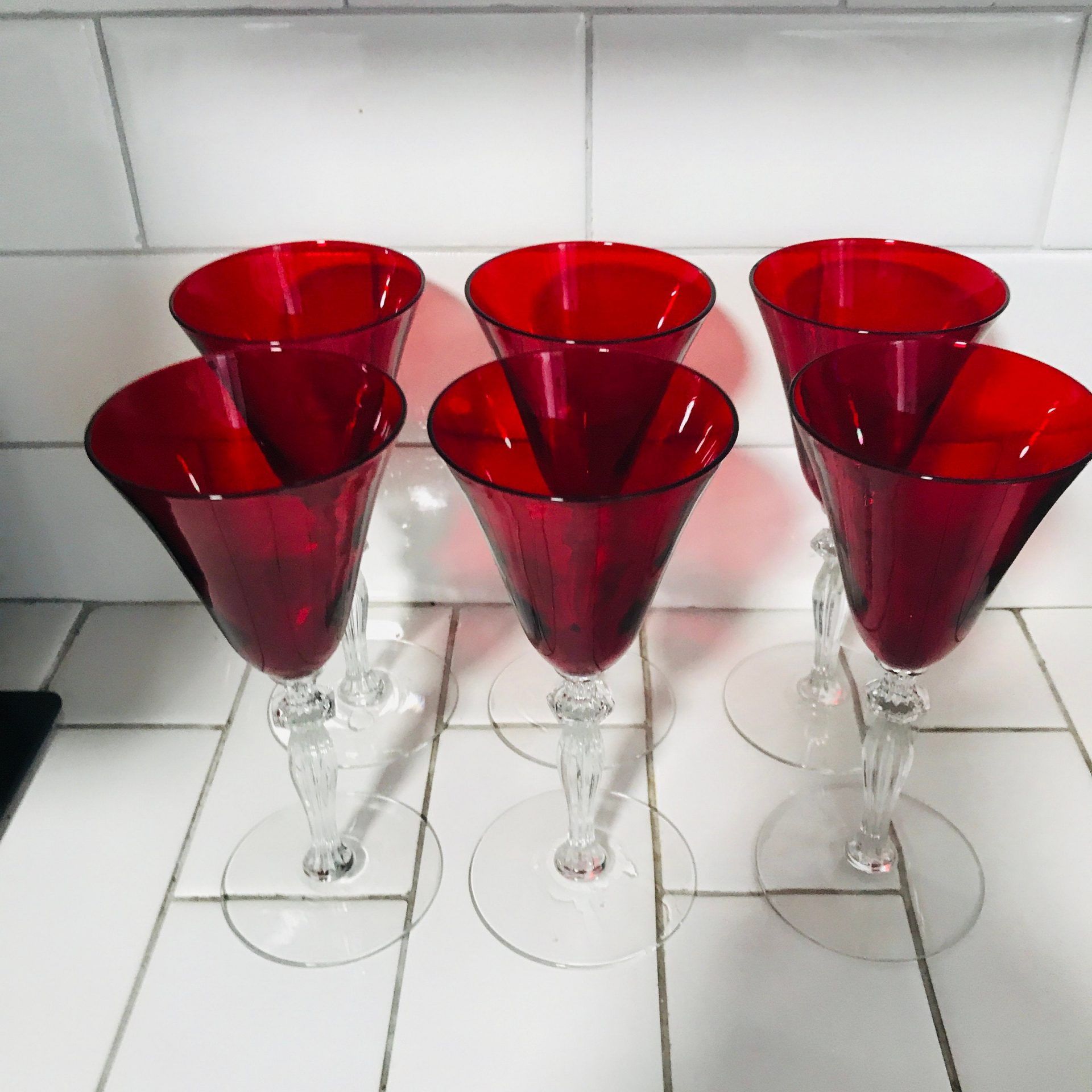 Set of 6 Colorful Stemmed Wine Glasses, Etched Wave Design, 3 Colors 1 –  The Vintage Teacup