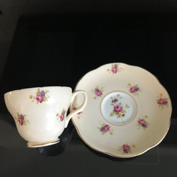 Foley Tea Cup and Saucer Dainty Floral Peach with pink cabbage rose Chintz pattern Fine bone china England Collectible Display Farmhouse