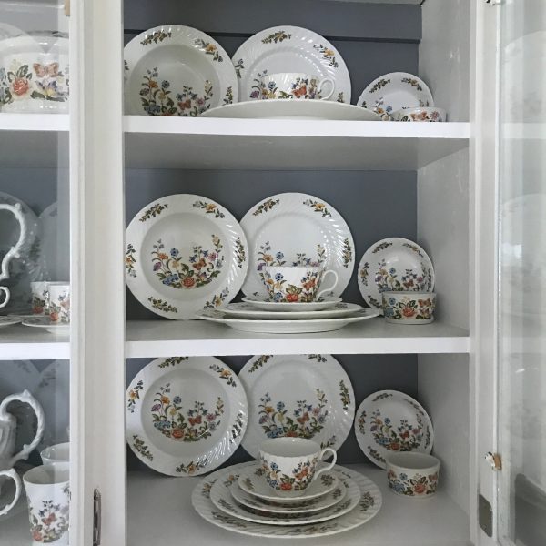 Full Set Cottage Garden Dinnerware by Aynsley England fine bone china butterflies and flowers 83 pieces coffee pot tea pot & more