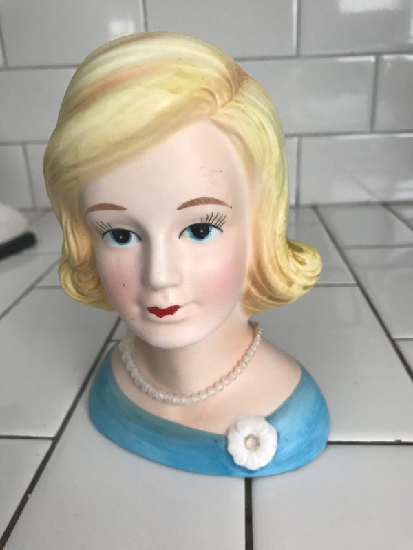 Vintage Beautiful Face Head vase head vase woman collectible display farmhouse cottage great detail