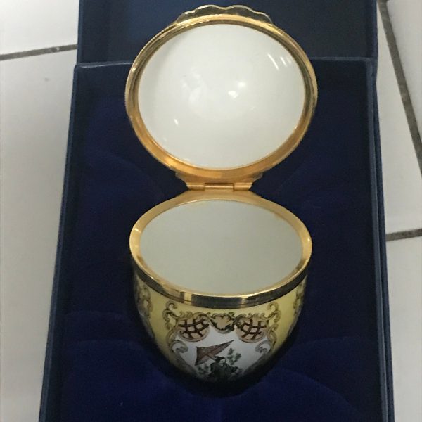 Halcyon Days Enameled Trinket box Egg Easter 1987 Mint condition with box and COA vintage collectible display Bilston and Battersea Enamels