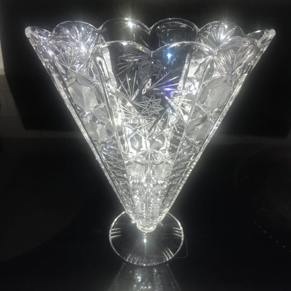 Beautiful crystal vase vintage cut crystal with American Brilliant pattern fan style vase collectible display home decor