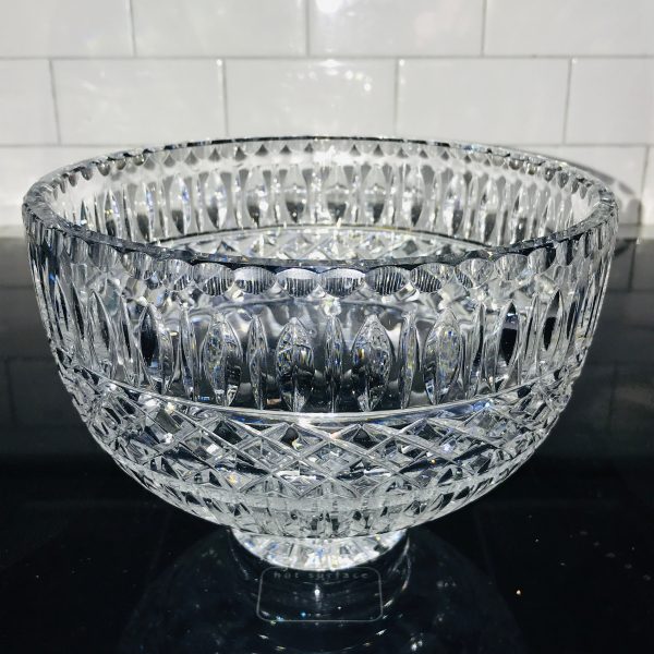 Beautiful  Salad Bowl Large Vintage Cut Crystal Stunning design and shine elegant dining kitchen center bowl collectible kitchen dining