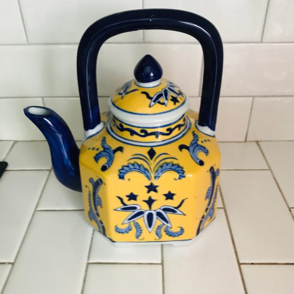 Fantastic Porcelain Bright yellow teapot with blue and white detail collectible unique handle display china